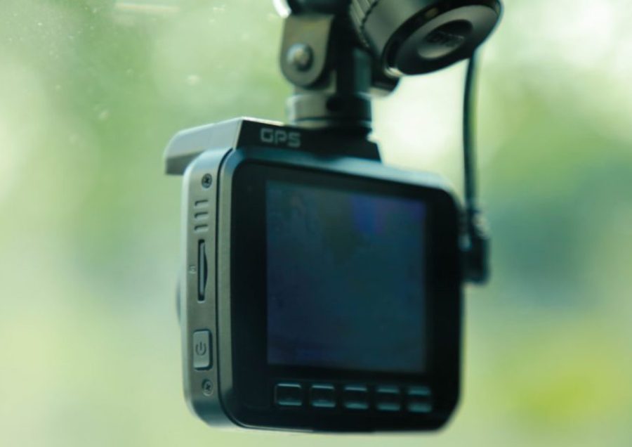 camera hanh trinh bi nong 1680